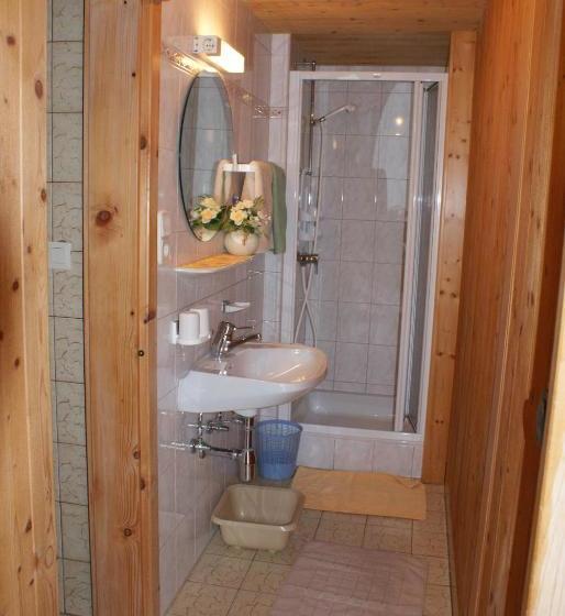 بنسيون Haus Bergfrieden