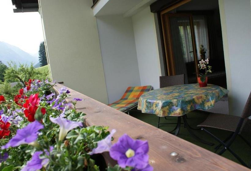 بنسيون Haus Bergfrieden