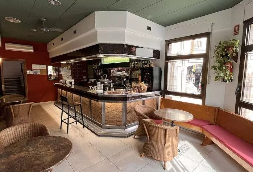 Pension Hostal Tarres