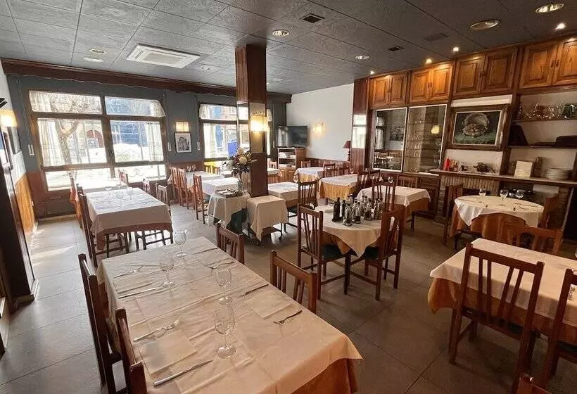 Pension Hostal Tarres