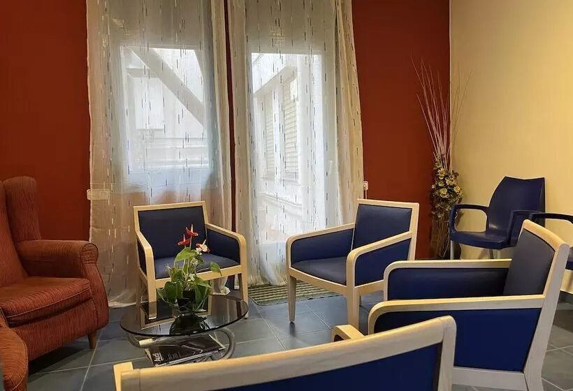 Pension Hostal Tarres