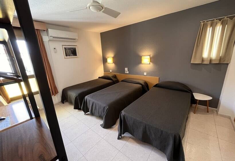 膳宿费 Hostal Tarres