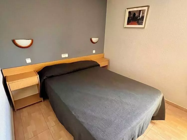 Pension Hostal Tarres