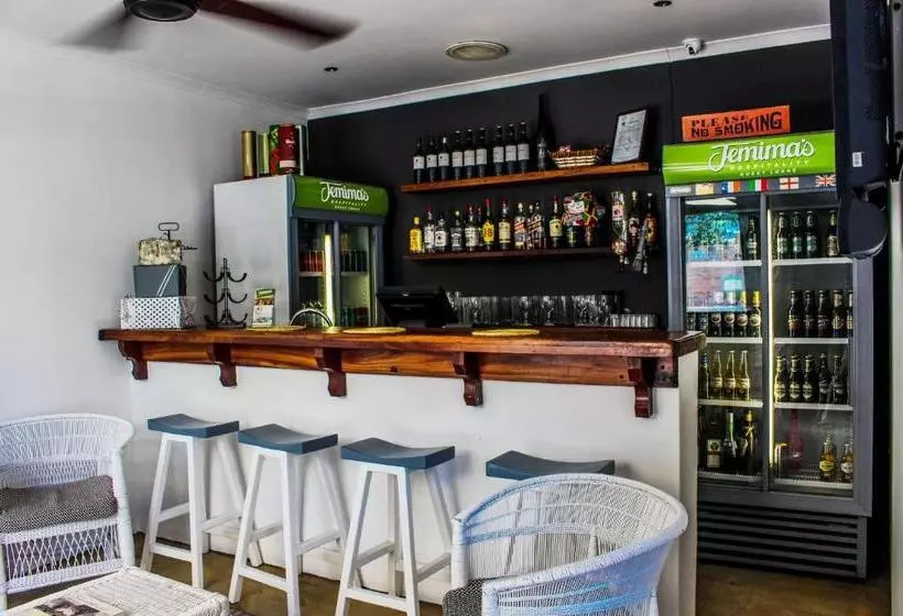 پانسیون Jemima's Hospitality, Bunker On Bailie