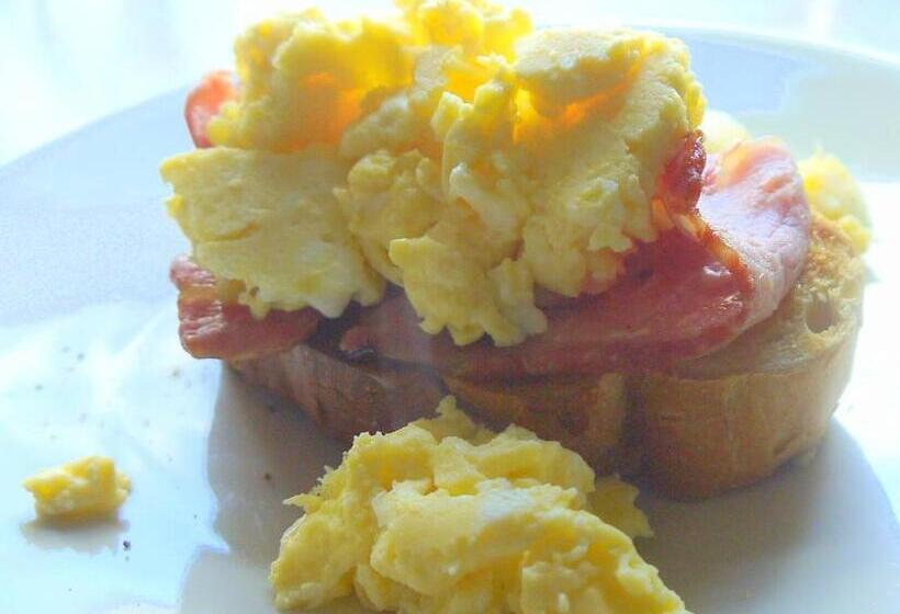 펜션 Kilbrannan Guest House