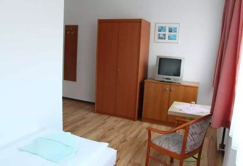 ペンション Schlafhaus Dünenweg 16