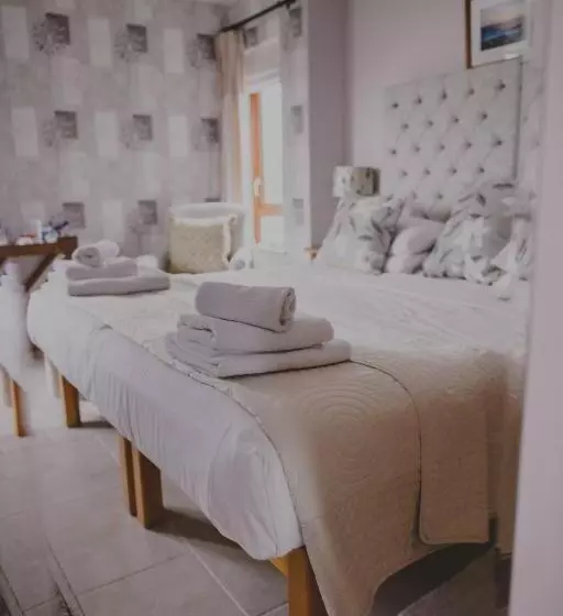 Majatalo Strand House