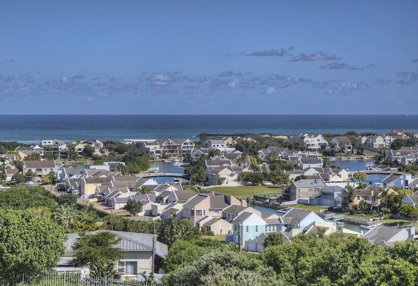 פנסיון The Lookout Guest House