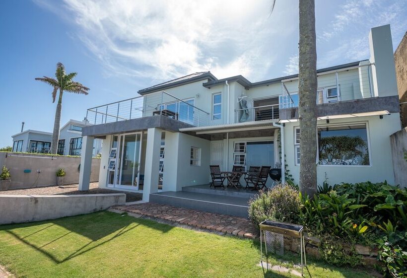 פנסיון The Lookout Guest House