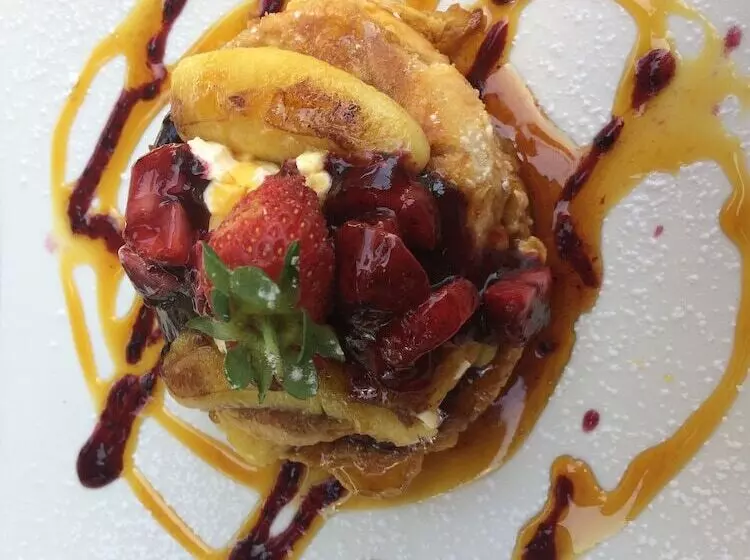 Majatalo The Lookout Guest House