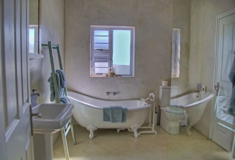 פנסיון The Lookout Guest House