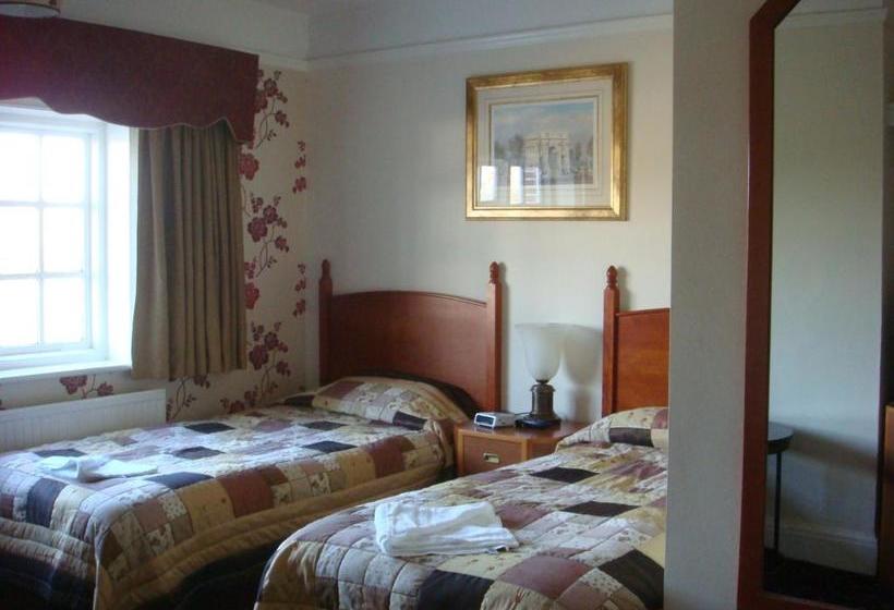 פנסיון The Royal Standard Guest House