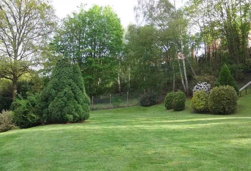 ペンション The Royal Standard Guest House