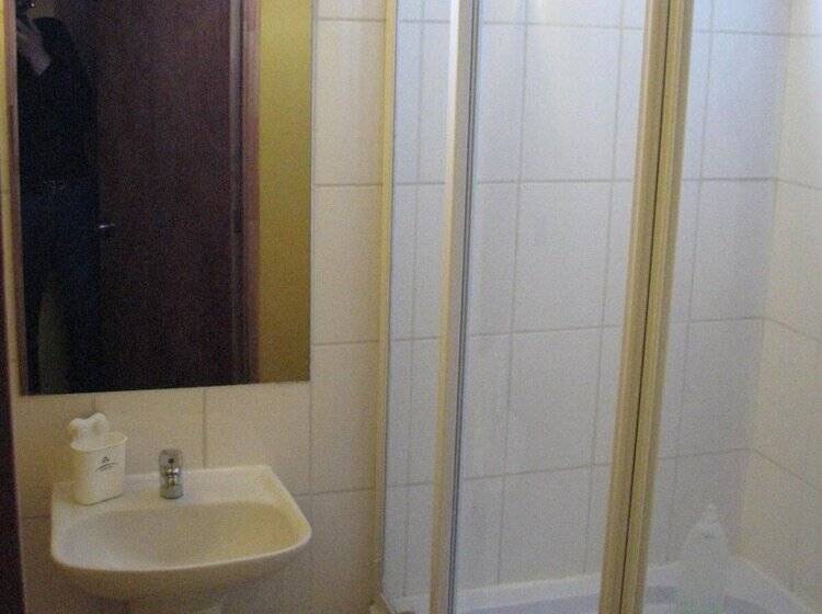 ユースホステル Hostal El Mirador