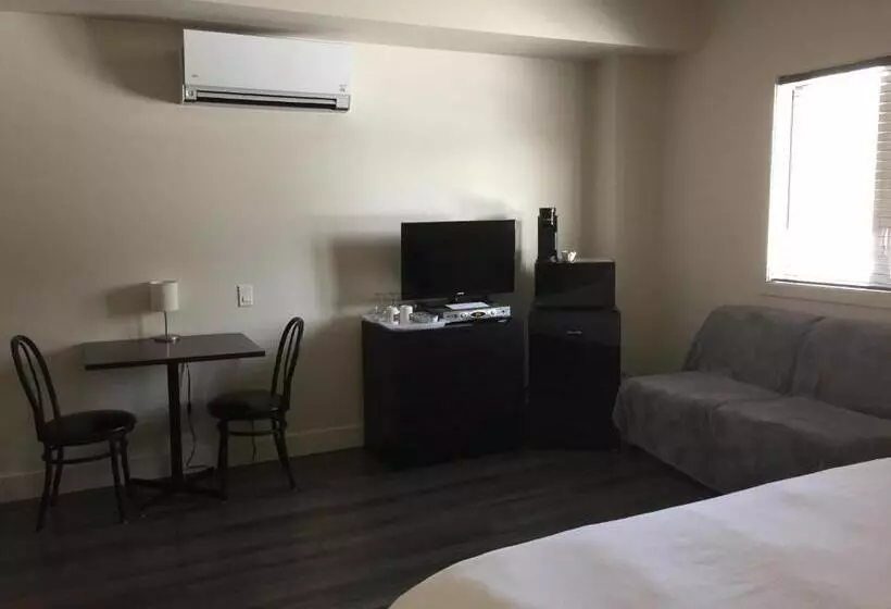 ユースホステル Orange Bistro