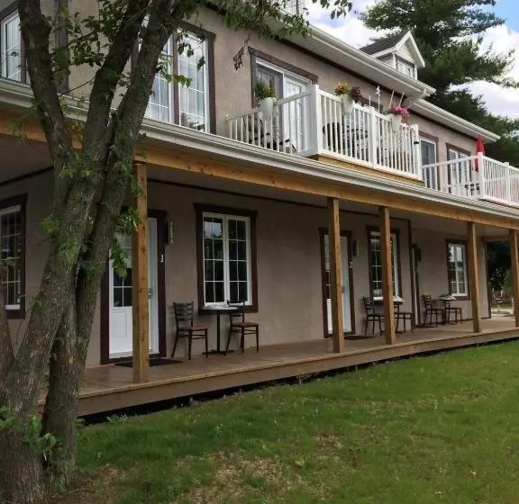 ユースホステル Orange Bistro