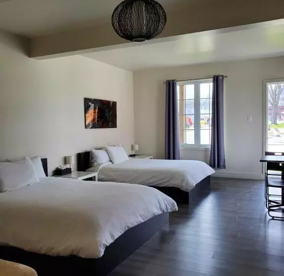 ユースホステル Orange Bistro