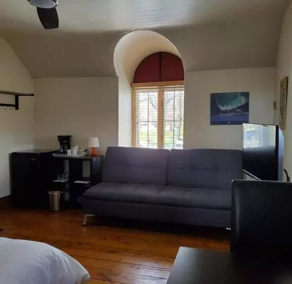 ユースホステル Orange Bistro