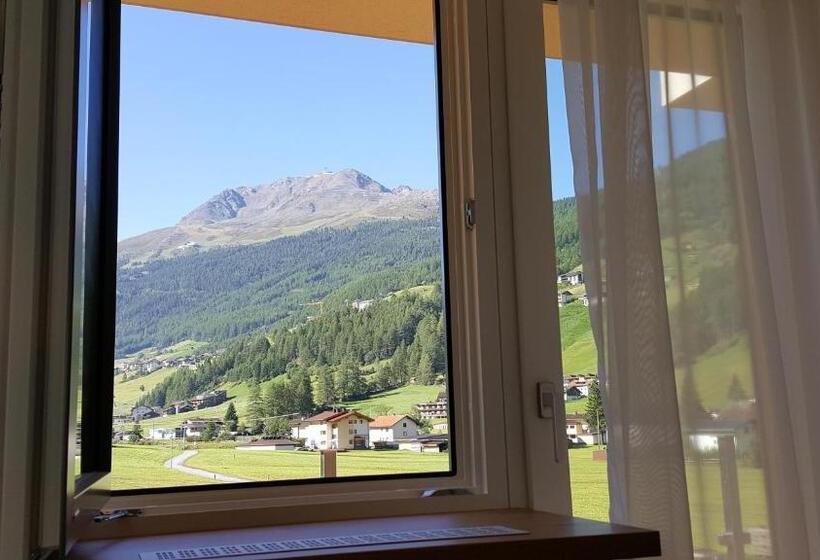 Apart Madeleine Superior Inklusive Summercard