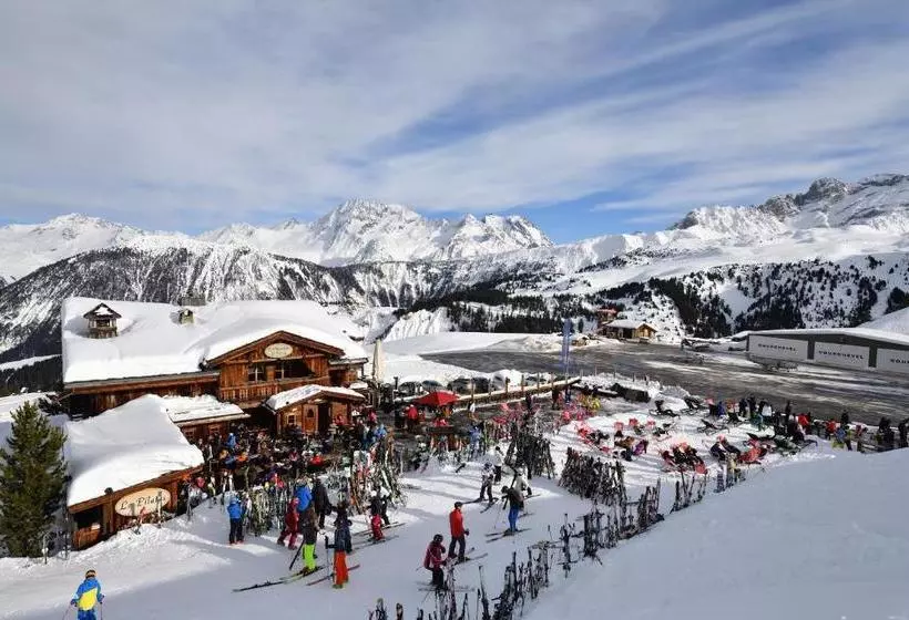 Hôtel 3 étoiles  Restaurant Le Pilatus Courchevel