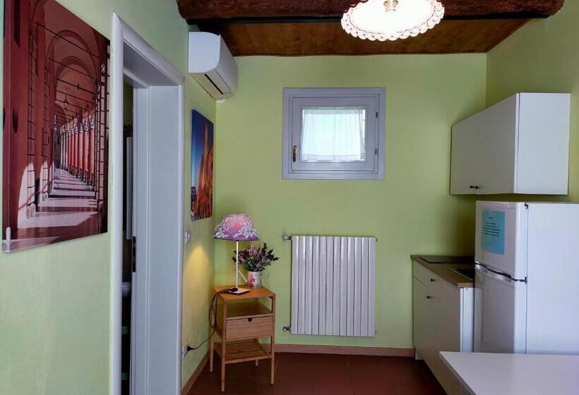 ホテル Agriturismo Fattoria Corte Roeli