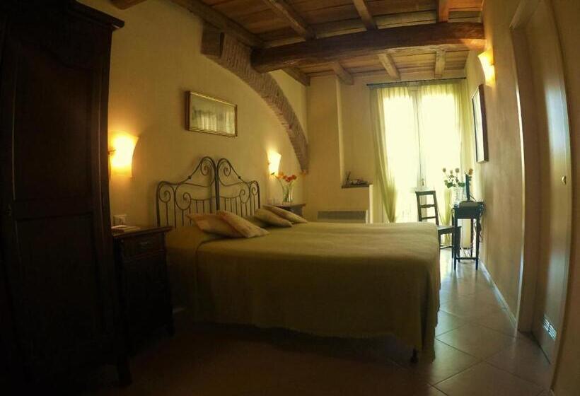 ホテル Agriturismo Fattoria Corte Roeli