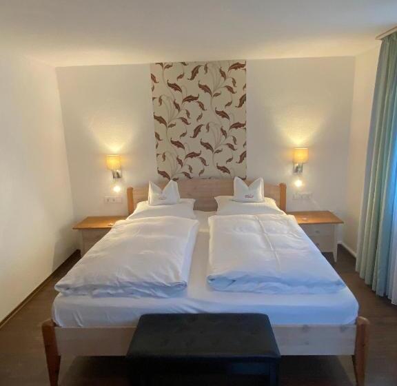 Pensão Gasthaus Zum Hirschen