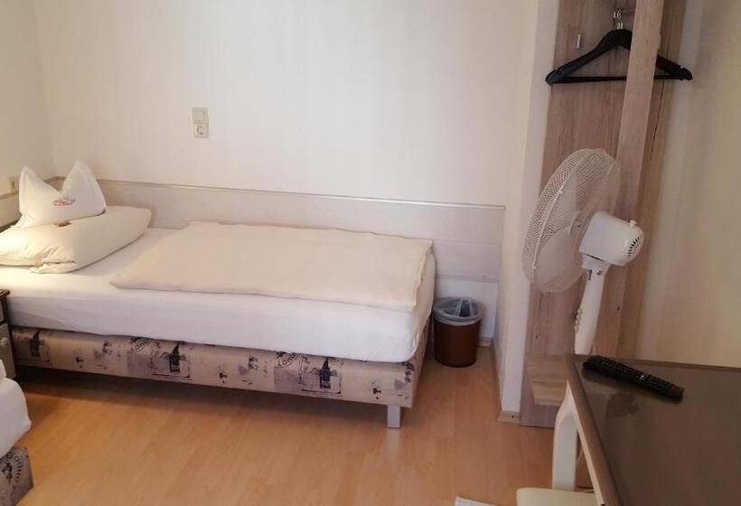 Pensão Gasthaus Zum Hirschen