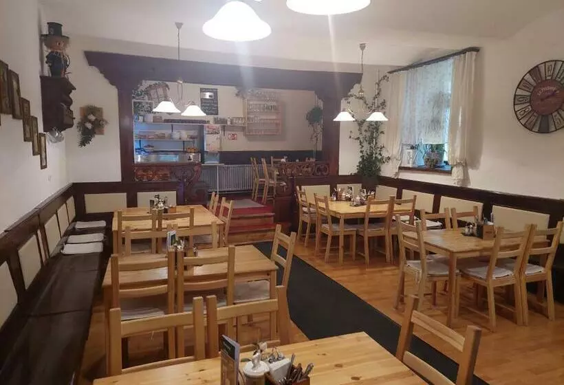 ペンション Gasthof Zur Post