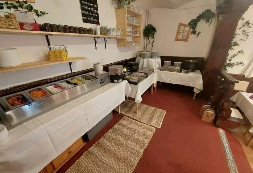 ペンション Gasthof Zur Post