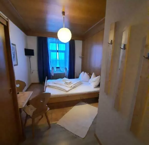 ペンション Gasthof Zur Post