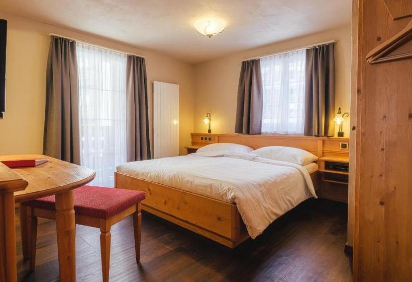 膳宿费 Guesthouse By The Rex