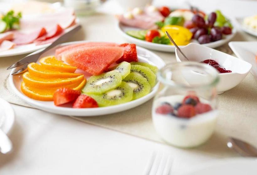 פנסיון Landhaus Bergkrone