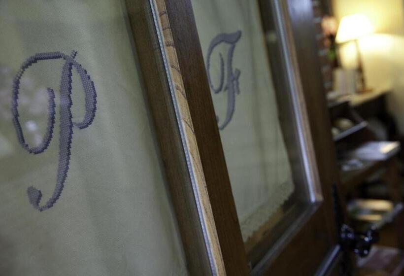 膳宿费 Posada Fuentedevilla