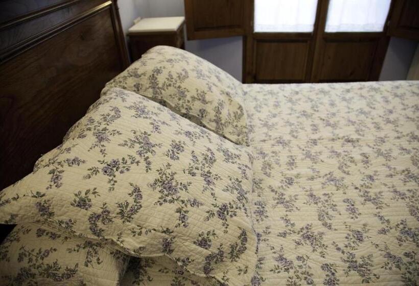 膳宿费 Posada Fuentedevilla