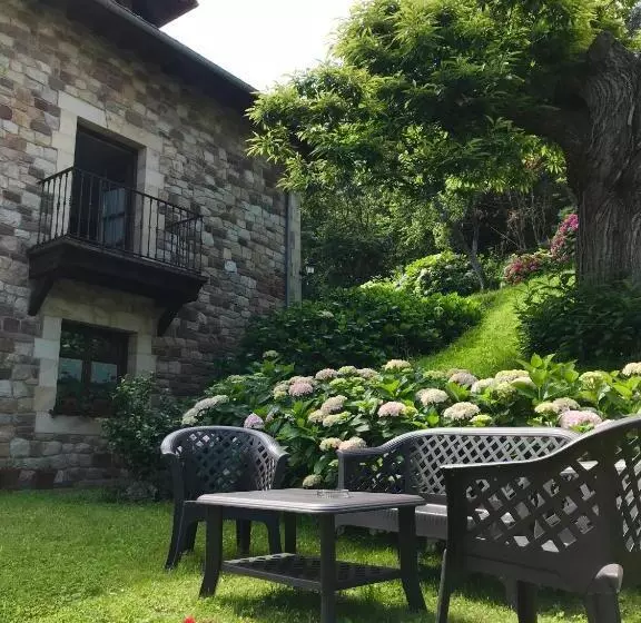 پانسیون Posada Fuentedevilla