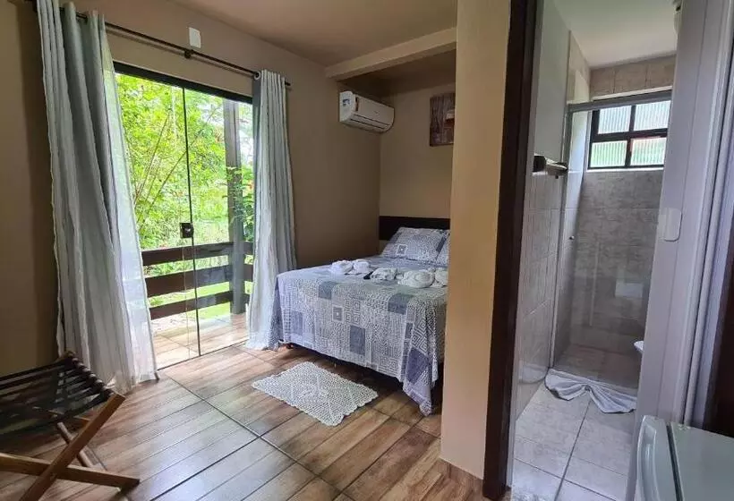 ペンション Pousada éphira