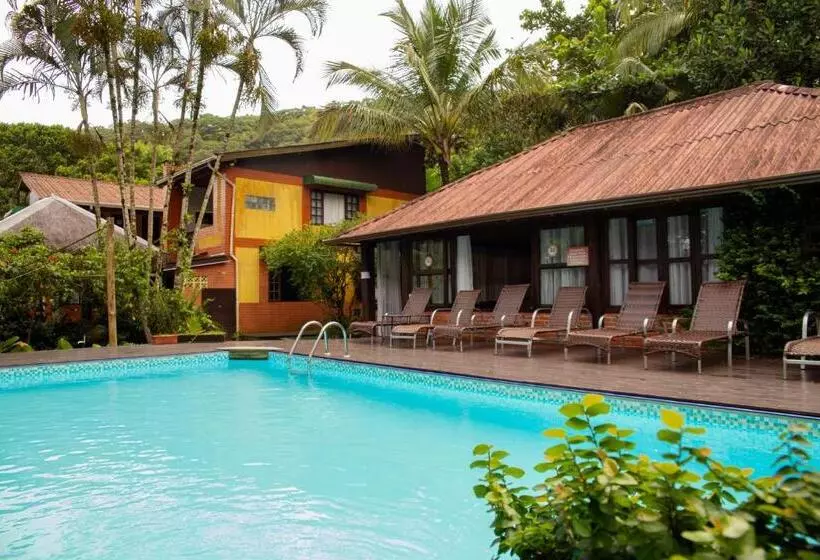 ペンション Pousada éphira