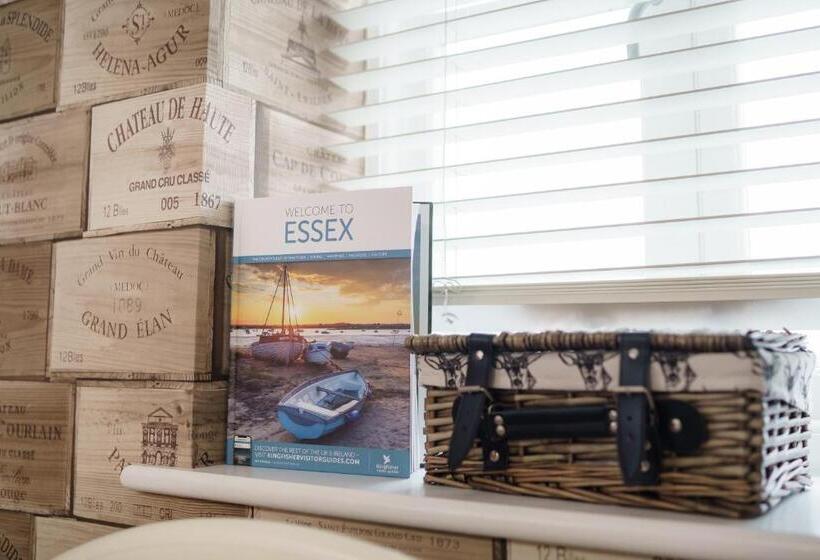 פנסיון The Limes