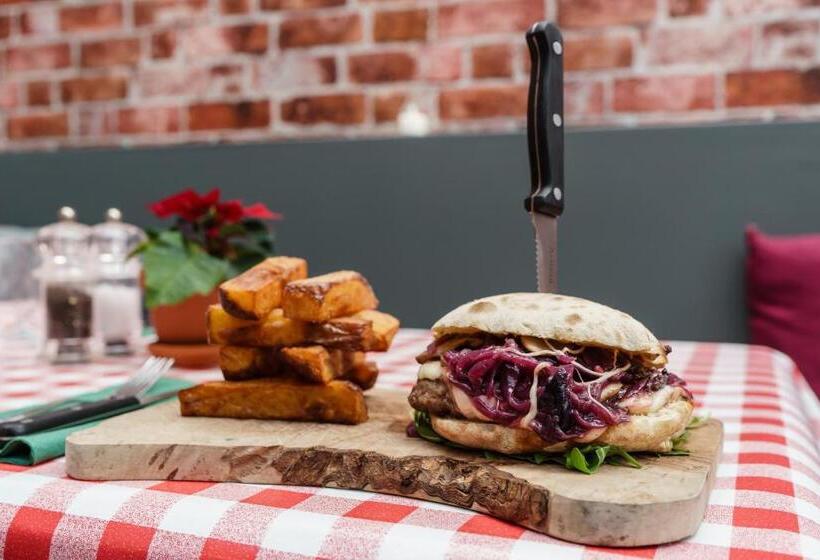 פנסיון The Limes