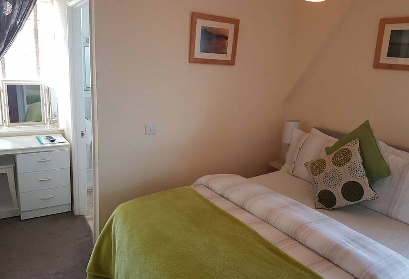 Пансион The Trelinda Guest House