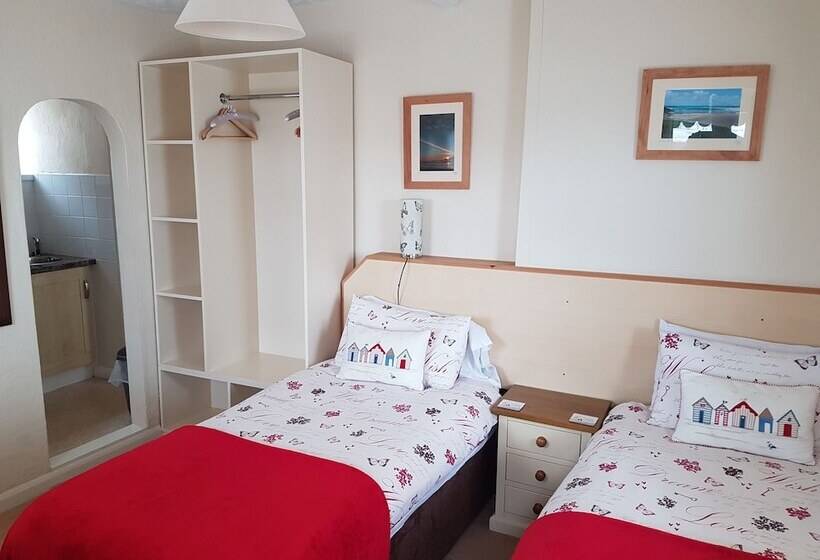 Пансион The Trelinda Guest House