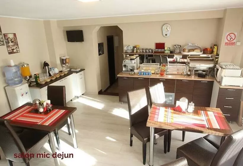 Pension Mora