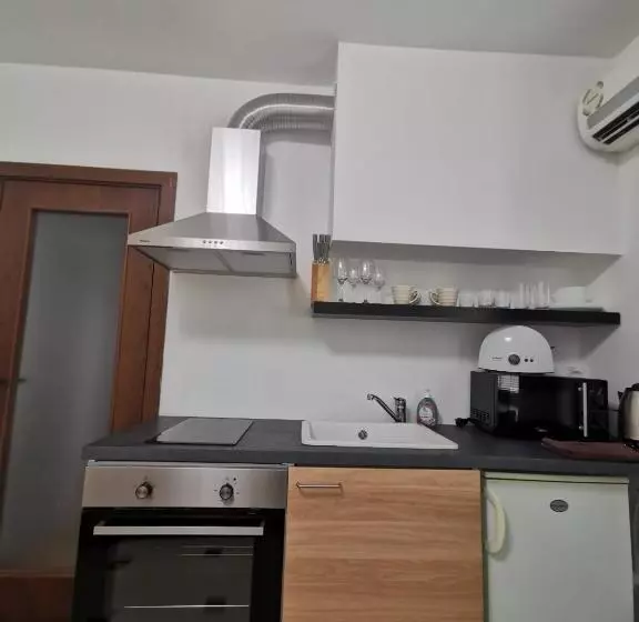 Sofia Central Hotel Apartments