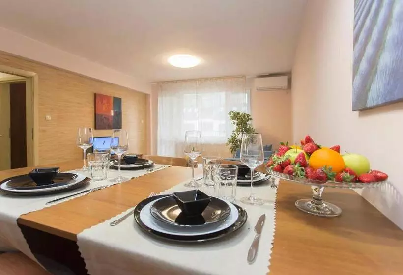 Sofia Central Hotel Apartments