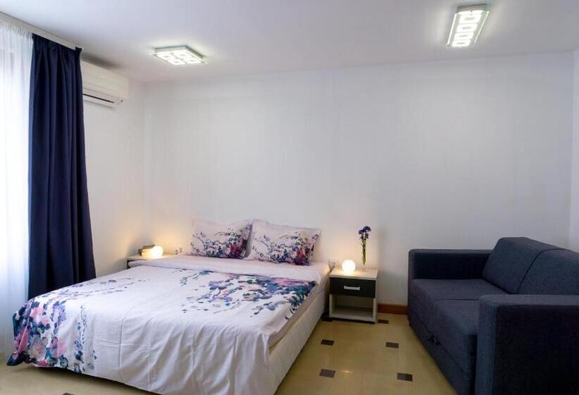 Sofia Central Hotel Apartments