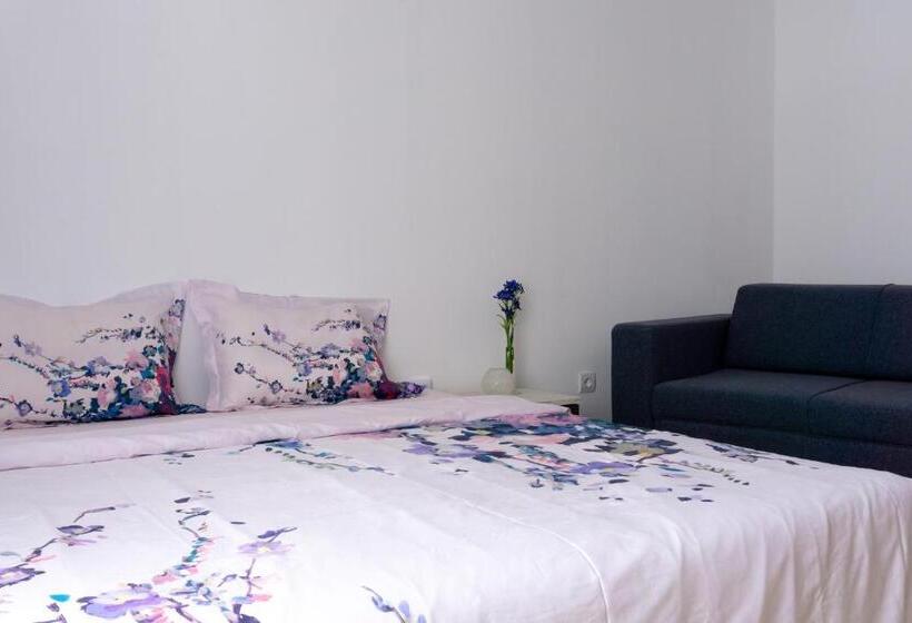 Sofia Central Hotel Apartments