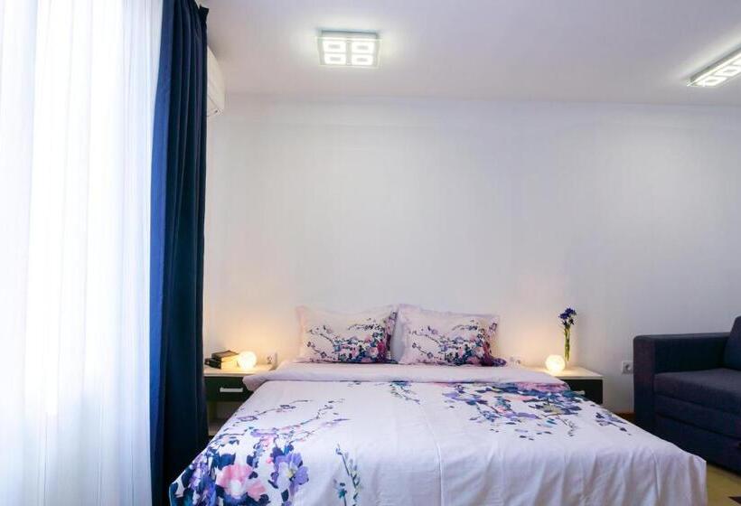 Sofia Central Hotel Apartments