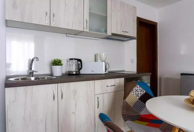 Sofia Central Hotel Apartments