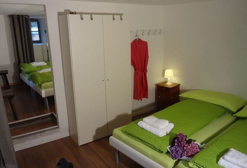 ユースホステル Alloggi Alla Cantina